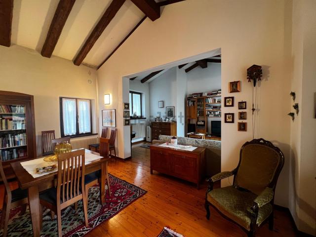 Villetta indipendente in vendita di 320 m² in Via San Bartolomeo, 18
