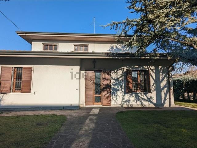 Villetta indipendente in vendita di 320 m² in Via Valle