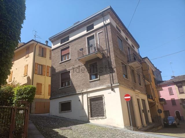 Villetta indipendente in vendita di 320 m² in Via Vittorio Bottego, 5