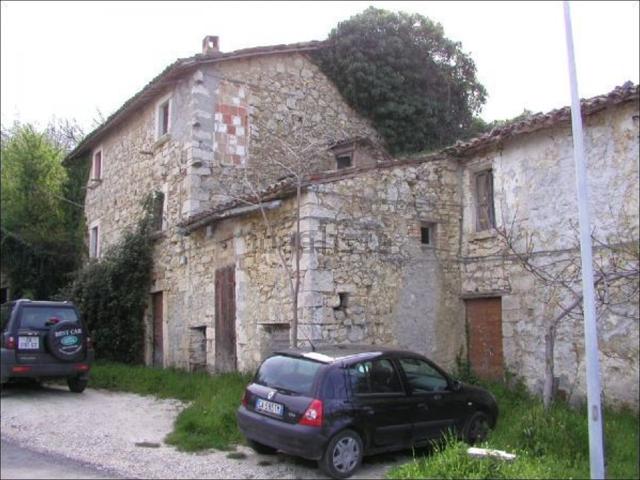 Villetta indipendente in vendita di 320 m² in Strada senza nome