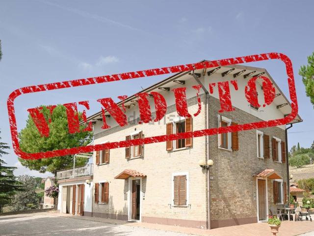 Villetta indipendente in vendita di 321 m²