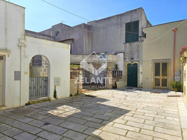 Villetta indipendente in vendita di 321 m² in Via Pierantonio Stasi