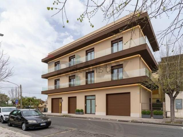 Villetta indipendente in vendita di 323 m² in Via Nicola Maugeri, 5