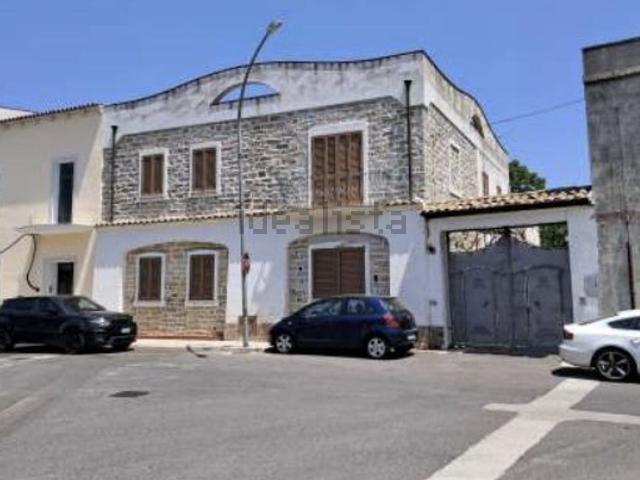 Villetta indipendente in vendita di 323 m² in Corso Repubblica