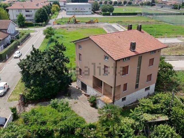 Villetta indipendente in vendita di 324 m²