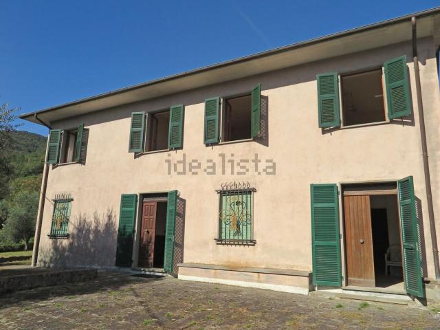 Villetta indipendente in vendita di 325 m²