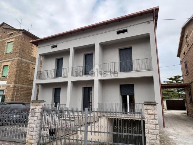 Villetta indipendente in vendita di 325 m² in Via Augusto Renzini, 5