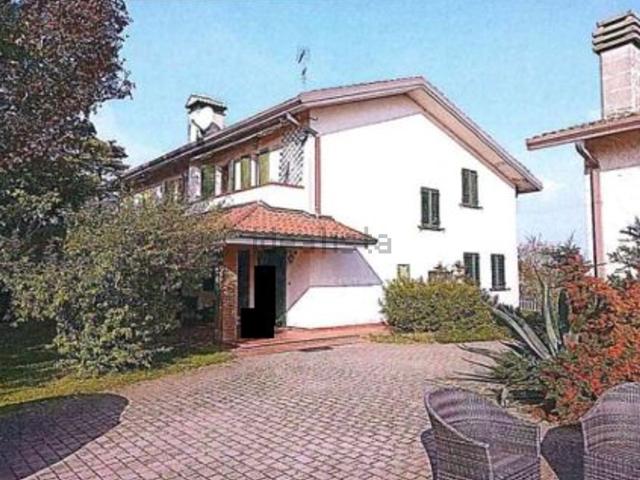 Villetta indipendente in vendita di 325 m² in Via Veneto, 3