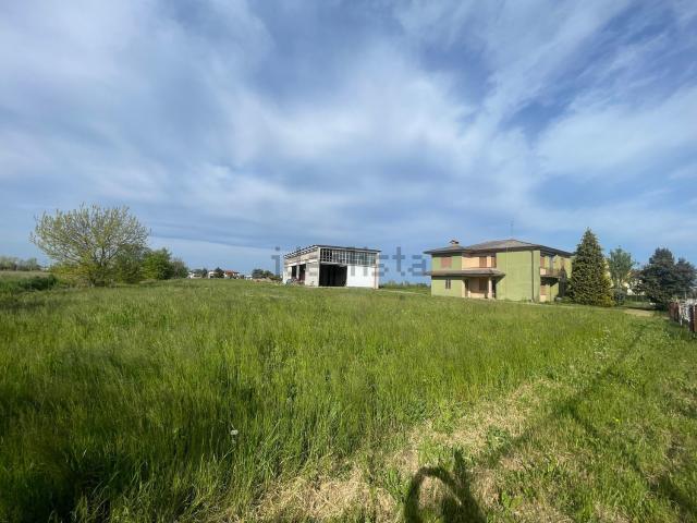 Villetta indipendente in vendita di 329 m² in Via della Resistenza, 19