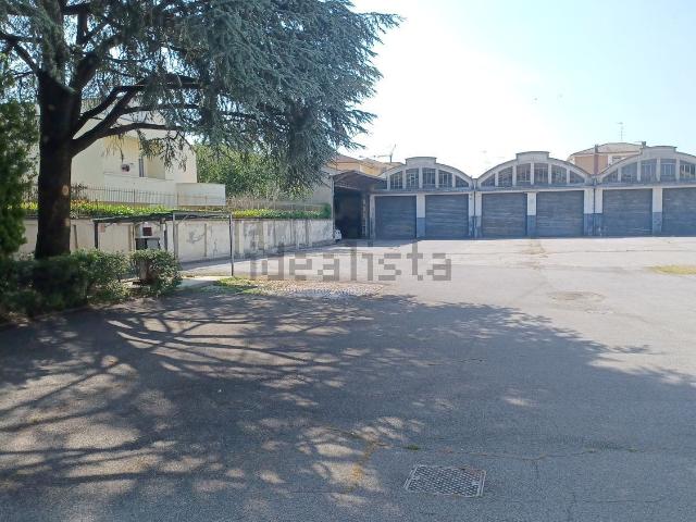 Villetta indipendente in vendita di 3300 m² in Via AMENDOLA, 57