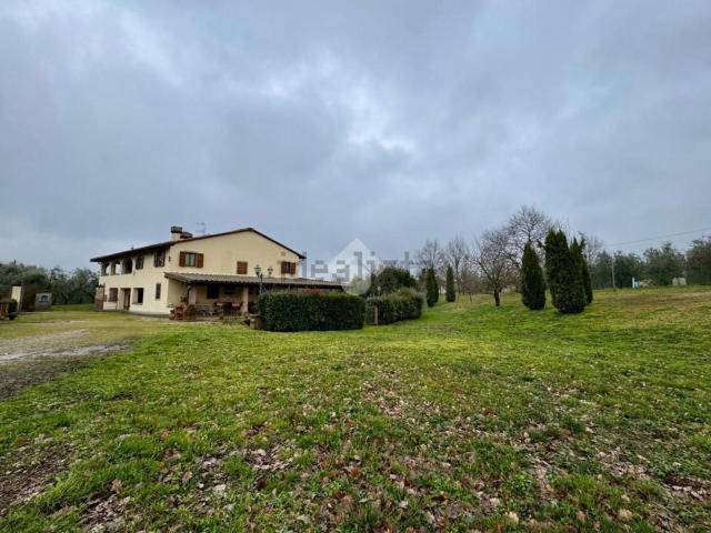 Villetta indipendente in vendita di 330 m²