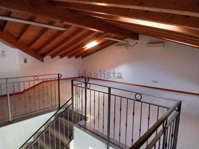 Villetta indipendente in vendita di 330 m²