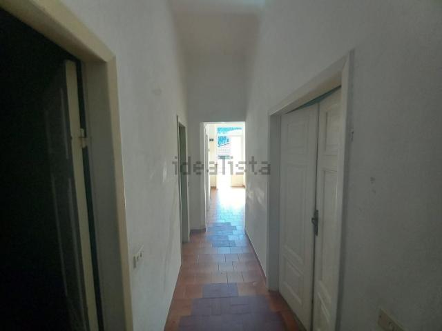 Villetta indipendente in vendita di 330 m² in Via Cristoforo Colombo, 29