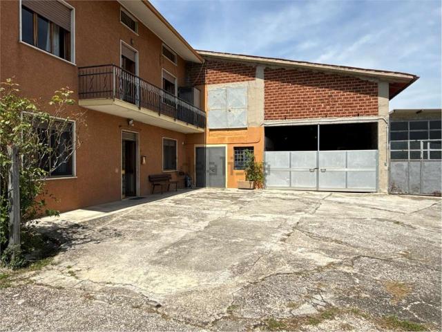 Villetta indipendente in vendita di 330 m² in Via Balzarin, 4
