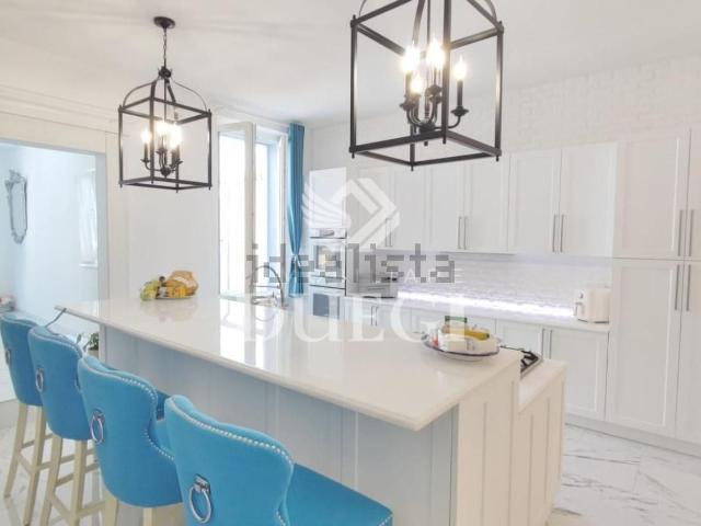 Villetta indipendente in vendita di 330 m² in Via Giotto, 14