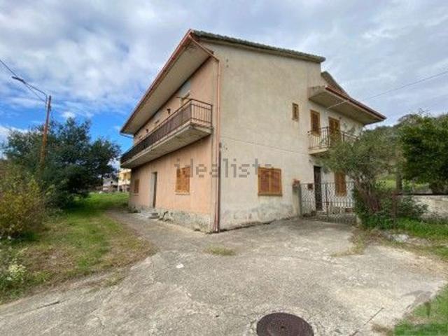 Villetta indipendente in vendita di 330 m² in Via San Raffaele