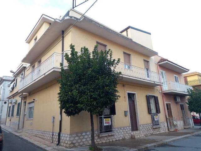 Villetta indipendente in vendita di 330 m² in Via Rimembranza, 127