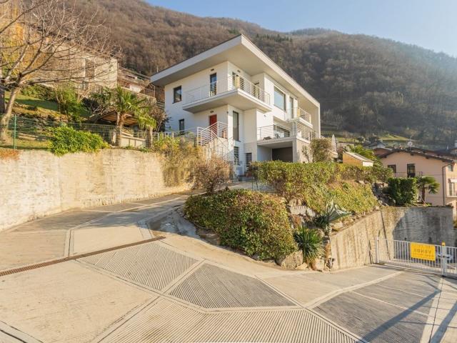Villetta indipendente in vendita di 330 m² in Via Torchiedo, 11