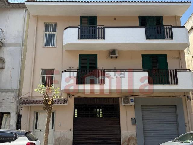 Villetta indipendente in vendita di 330 m² in Via Vittorio Emanuele