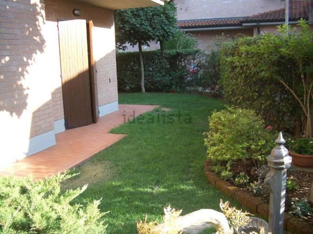 Villetta indipendente in vendita di 330 m² in Via Victor Hugo