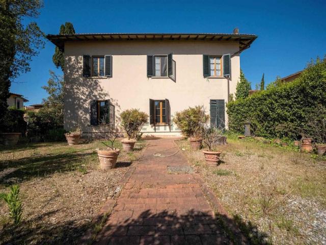 Villetta indipendente in vendita di 331 m² in Via San Paolo