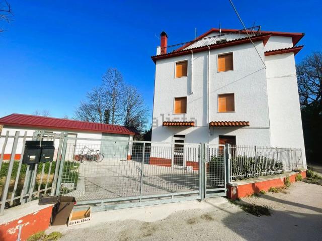 Villetta indipendente in vendita di 331 m² in Via Piana Sant&apos Antonio