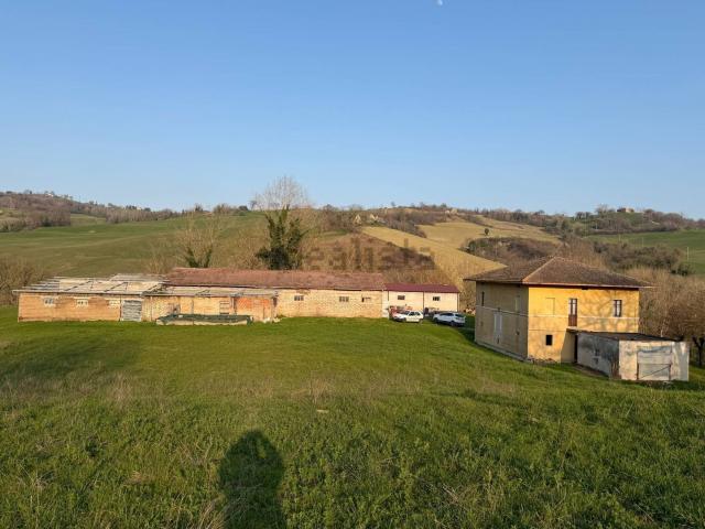 Villetta indipendente in vendita di 333 m² in Contrada San Rocco, 4