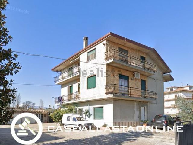Villetta indipendente in vendita di 334 m² in Via Bitossi