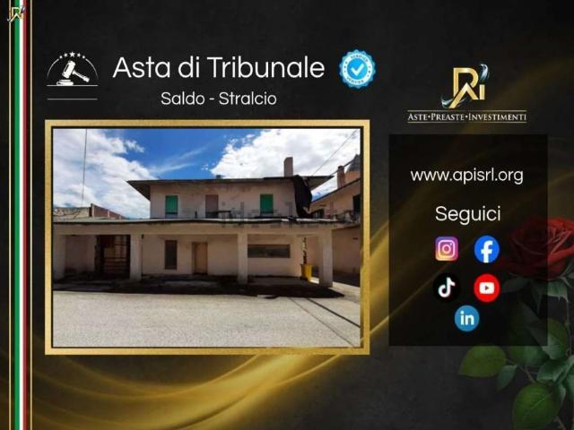 Villetta indipendente in vendita di 334 m² in Via Goito