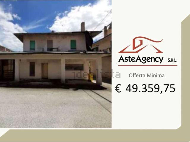 Villetta indipendente in vendita di 334 m² in Via Goito