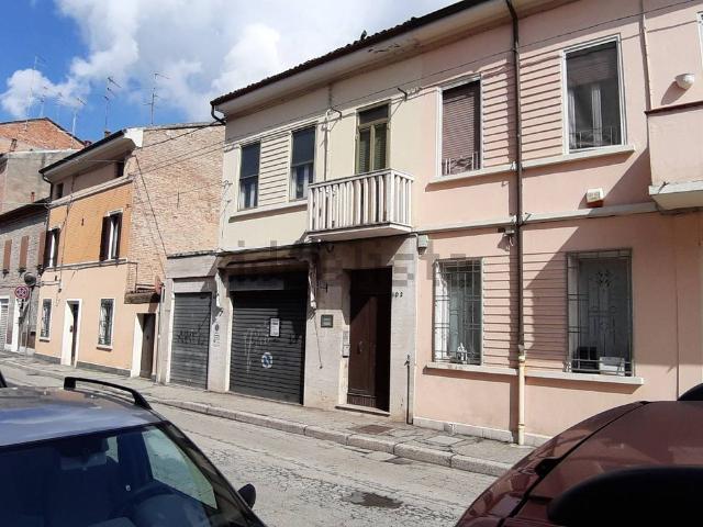 Villetta indipendente in vendita di 335 m² in Via Arianuova, 104