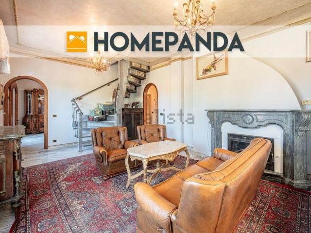 Villetta indipendente in vendita di 335 m² in Via Molino del Piano