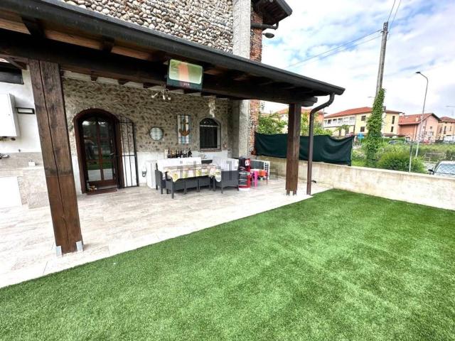 Villetta indipendente in vendita di 336 m² in Viale Trento
