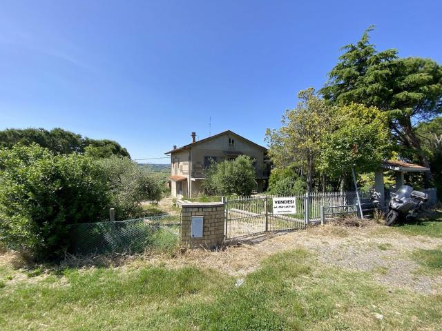 Villetta indipendente in vendita di 337 m² in Via Misano Adriatico, 13
