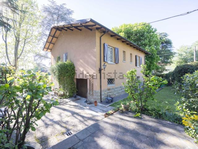 Villetta indipendente in vendita di 338 m² in Via Belvedere