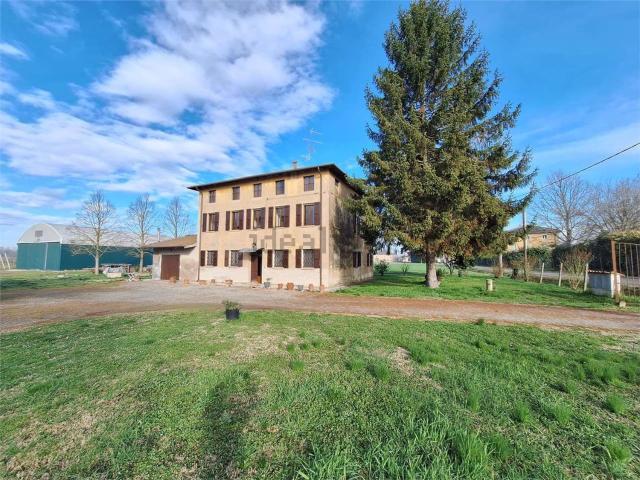 Villetta indipendente in vendita di 340 m² in Via Canalvecchio S 24