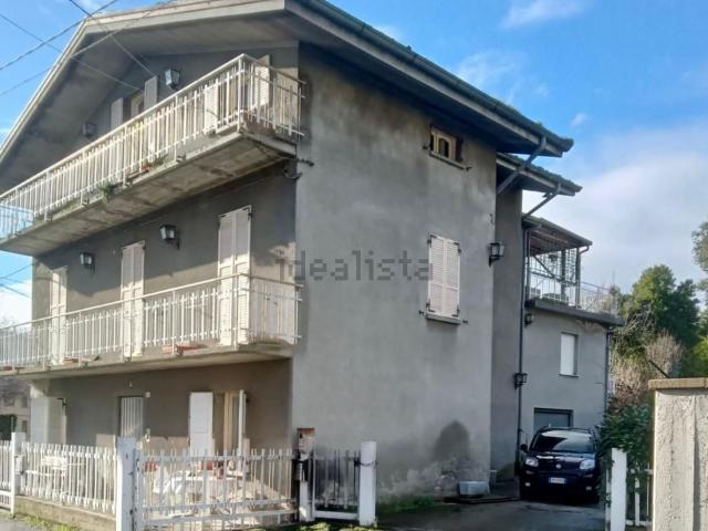 Villetta indipendente in vendita di 340 m² in Via Gessi