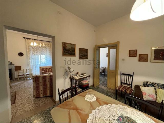 Villetta indipendente in vendita di 340 m² in Via Giosuè Carducci, 28