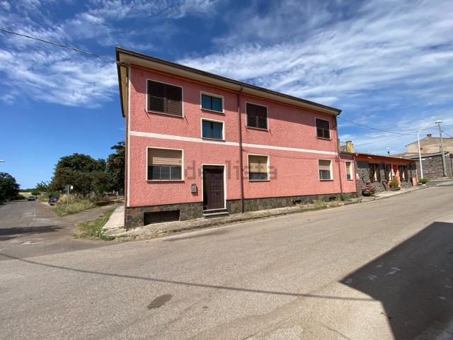 Villetta indipendente in vendita di 340 m² in Via Fratelli Manai, 8