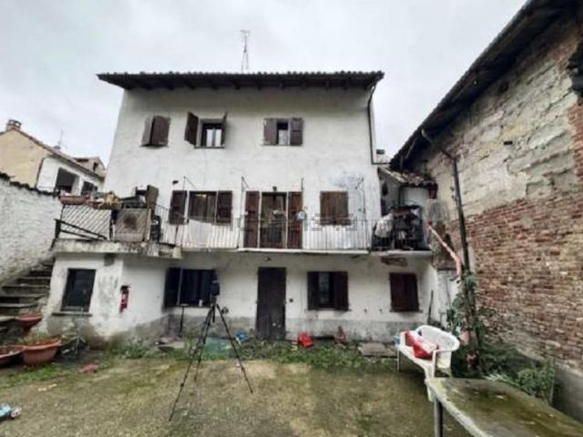 Villetta indipendente in vendita di 340 m² in Via Roma, 32
