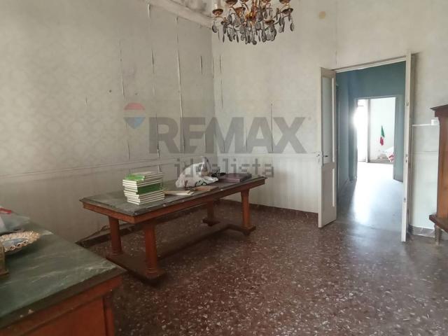 Villetta indipendente in vendita di 340 m² in Piazza Regina Margherita, 22