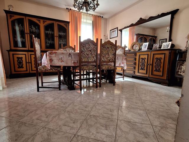 Villetta indipendente in vendita di 340 m² in Strada Tettisotto, 1