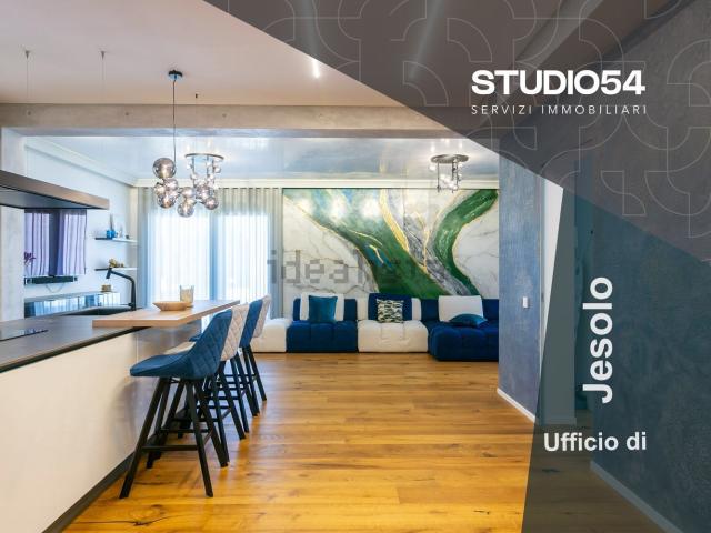Villetta indipendente in vendita di 342 m² in Via Veneto, 23