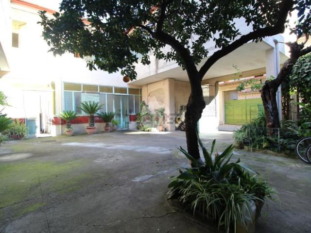 Villetta indipendente in vendita di 344 m² in Vicolo VII Elena, 3