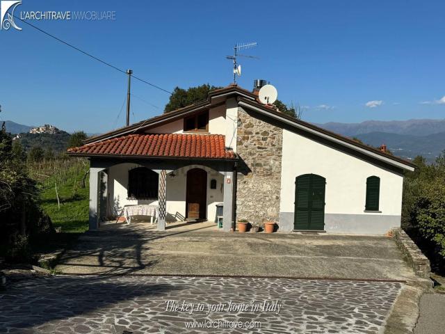 Villetta indipendente in vendita di 345 m²