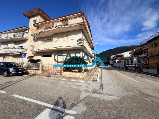 Villetta indipendente in vendita di 345 m² in Via Goffredo Mameli, 72