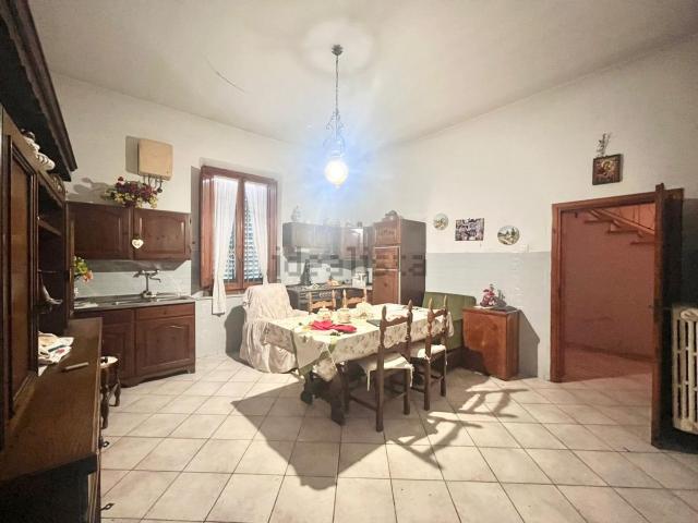 Villetta indipendente in vendita di 345 m² in Via dell&apos Agio