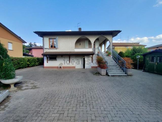 Villetta indipendente in vendita di 345 m² in Via Pallaia, 34