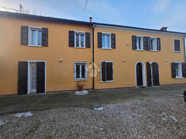Villetta indipendente in vendita di 345 m² in Via Ragone, 32