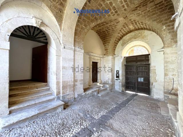 Villetta indipendente in vendita di 345 m² in Via Ruggero Settimo